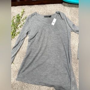 New York & Company Gray Sweater